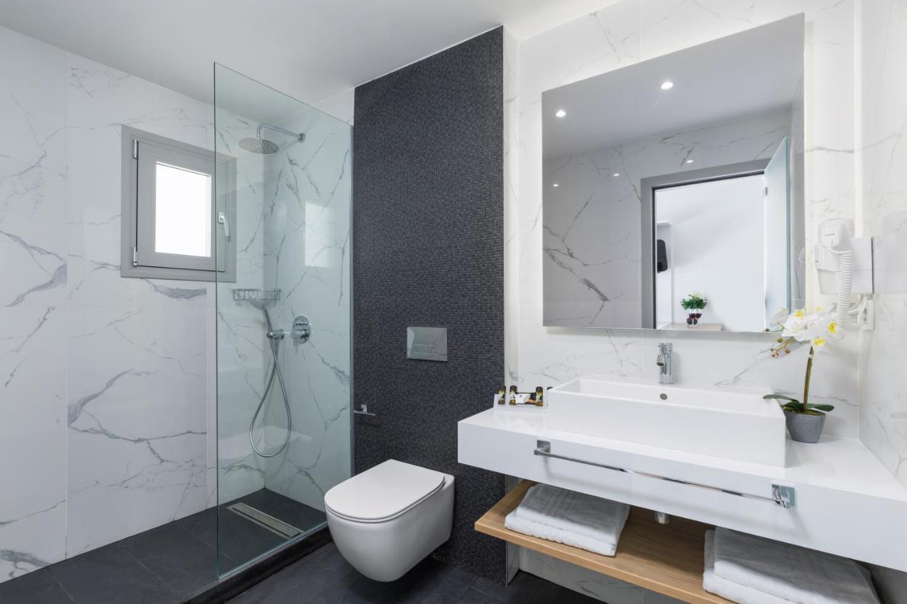 V Luxury Suites Kanálion Exteriör bild